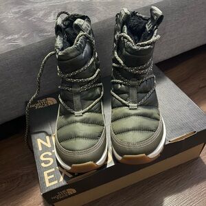 North Face winter boots
